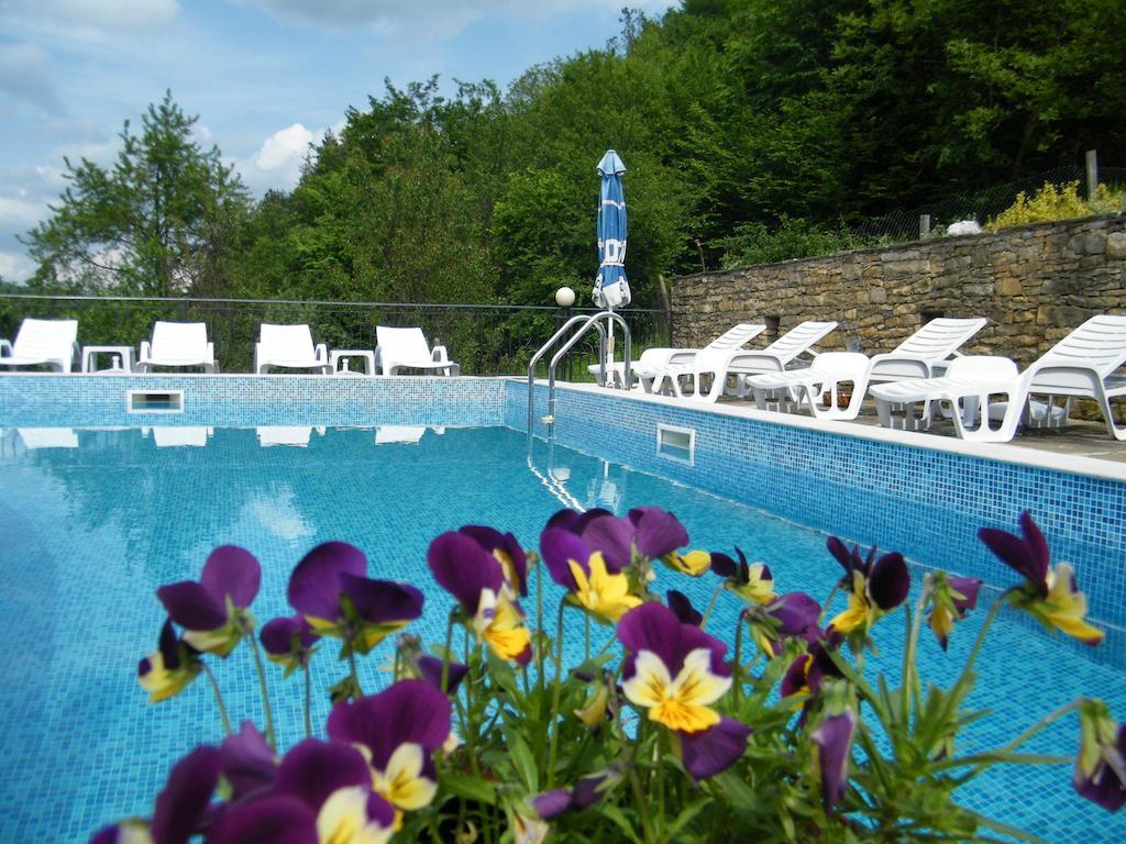 Family Hotel Chiflik Hills Eksteriør bilde